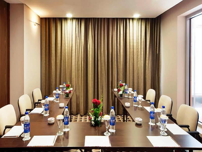 Oaks Liwa Executive Suites Abou Dabi Extérieur photo
